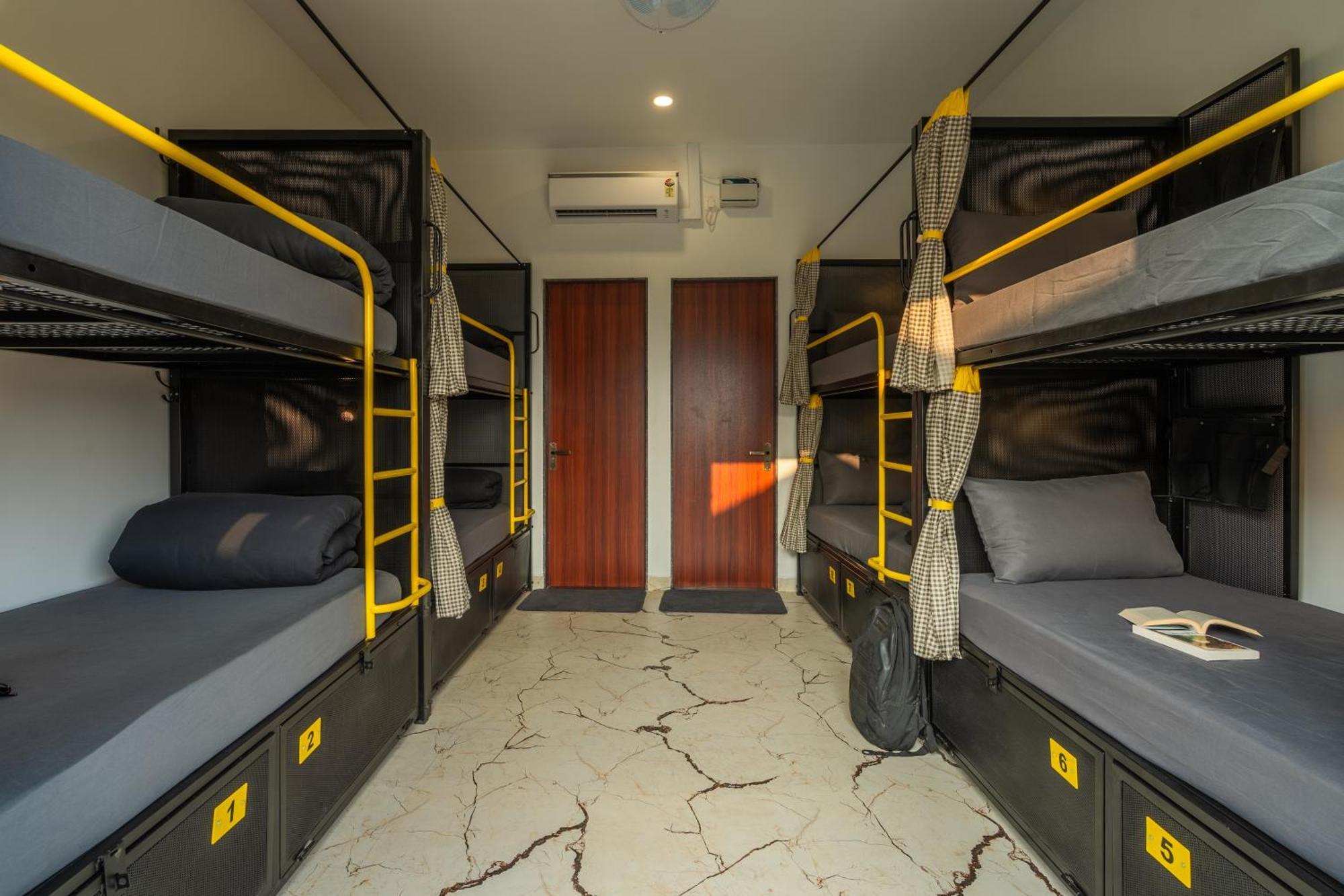The Hosteller Goa, Mandrem Esterno foto