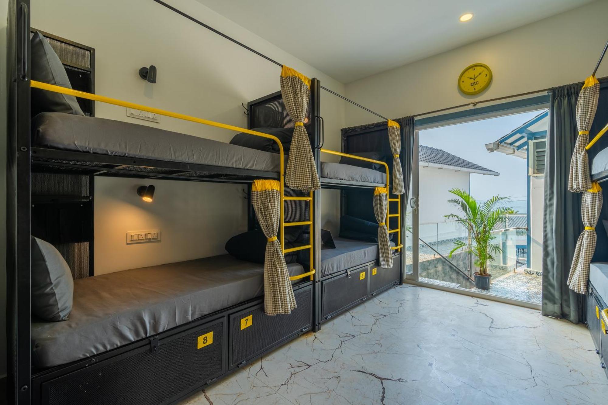 The Hosteller Goa, Mandrem Esterno foto